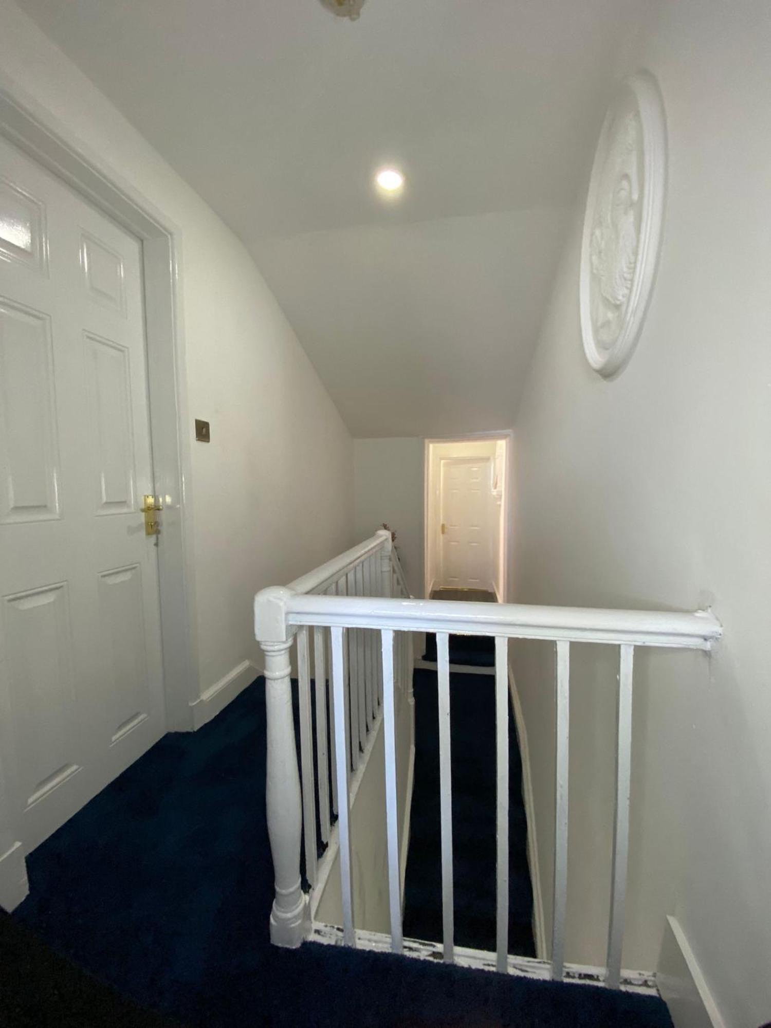 Aquarius Apartment - Sea View - Sleeps Seven Blackpool Extérieur photo