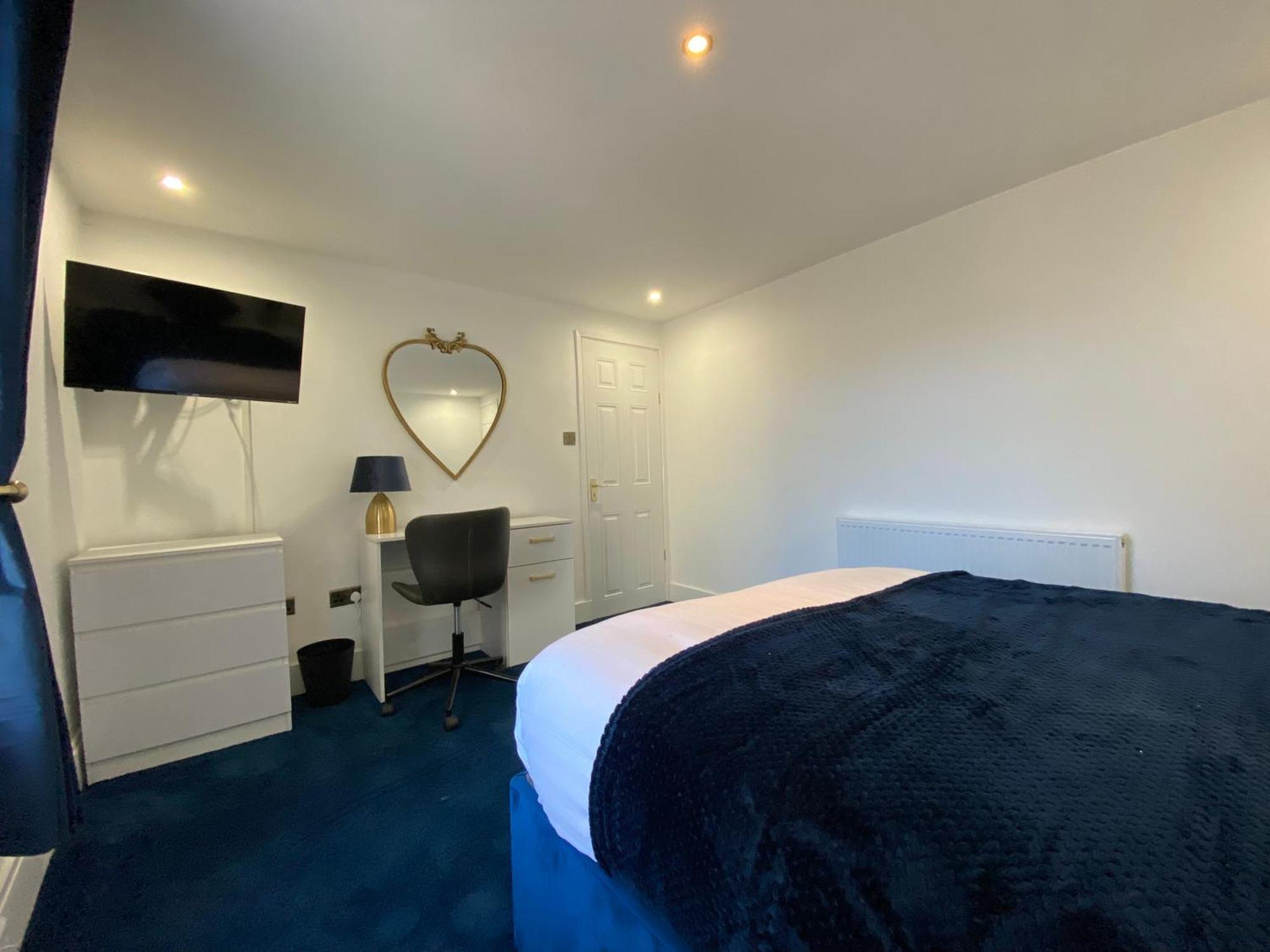 Aquarius Apartment - Sea View - Sleeps Seven Blackpool Extérieur photo